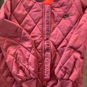 NIKE WOMENS JACKET SIZE M